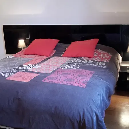 Saint Martin Red Curtains Apartment Paris